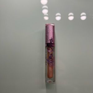 LIME CRIME IRIDESCENT LIP TOPPER IN DOPE